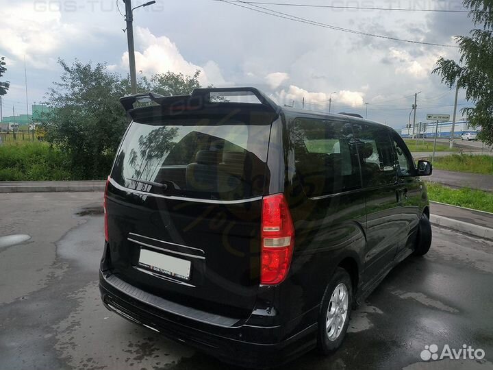 Тюнинг спойлер на Hyundai Grand Starex