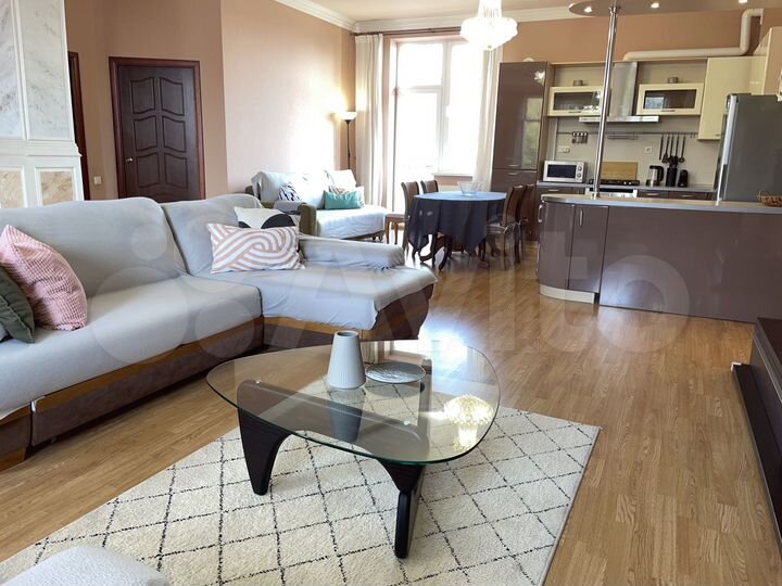 3-к. квартира, 134 м², 3/4 эт.