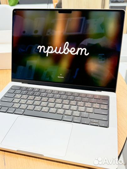 Macbook pro 14 m3