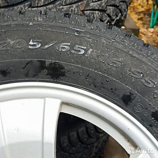 Hankook Winter I'Pike 205/65 R16