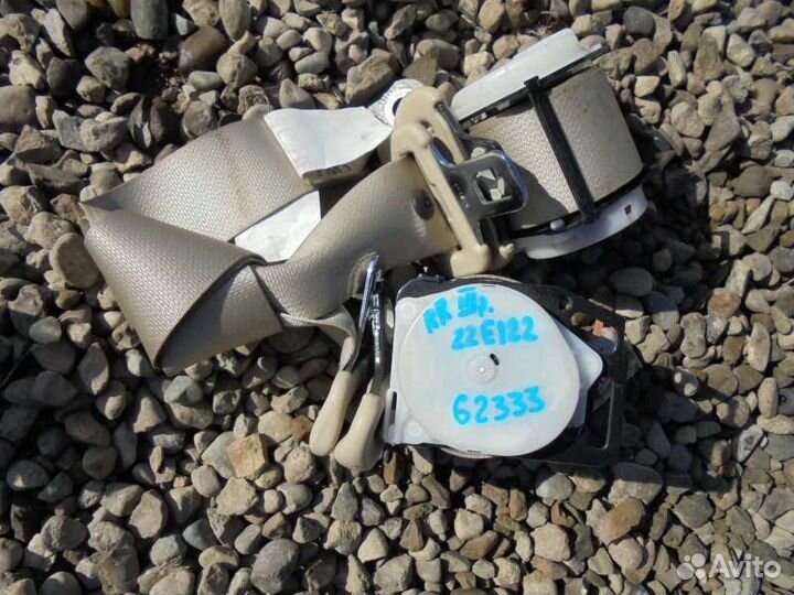 Ремень безопасности задний Toyota Corolla Spacio