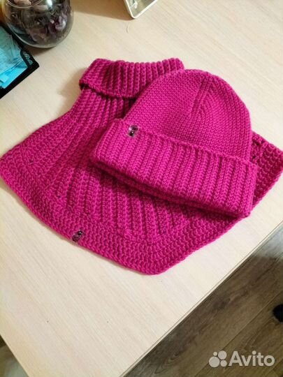 Новый вязаный комплект