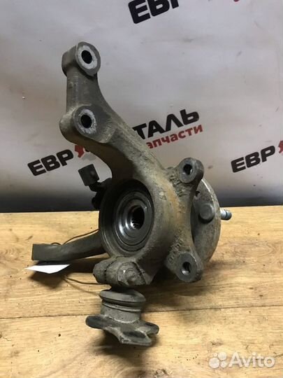 Поворотный кулак передний левый Chery Very (A13)