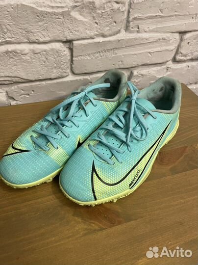 Детские футбольные бутсы nike 22,5 см