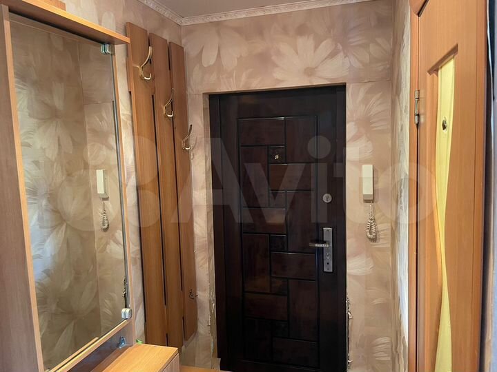 1-к. квартира, 35 м², 4/4 эт.