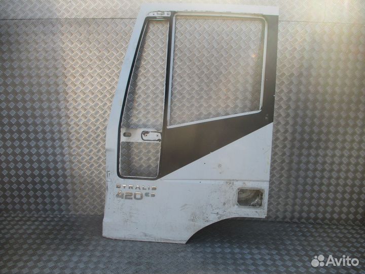 Каркас двери левый Iveco 504232504