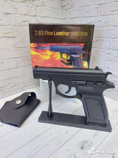 Сувенирная зажигалка