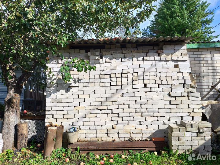 Кирпич белый силикатный