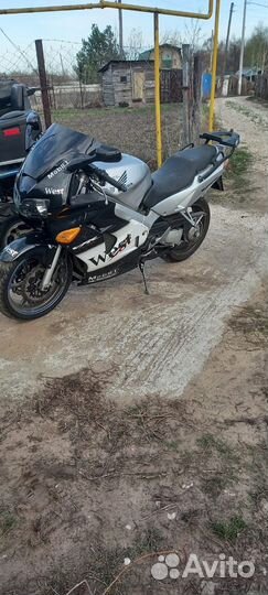 Honda vfr 800