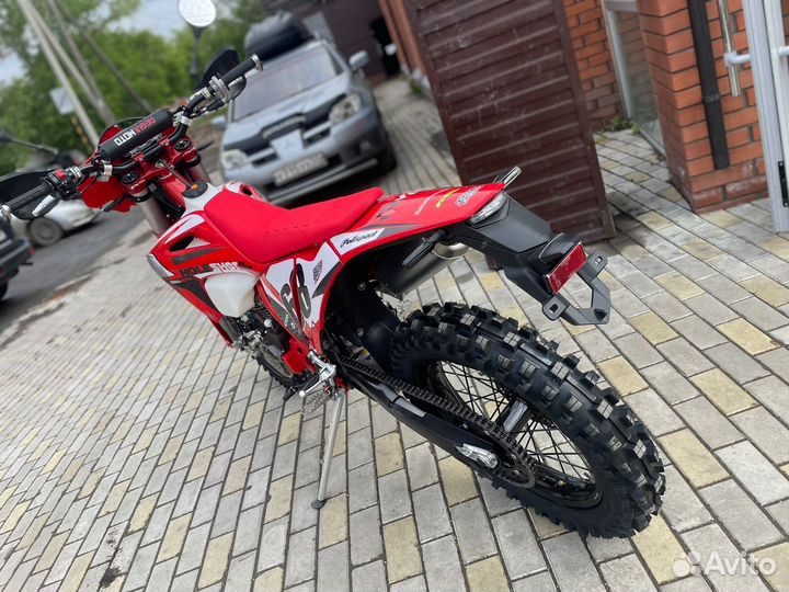 Regulmoto Holeshot Red Edition 300 4 кл