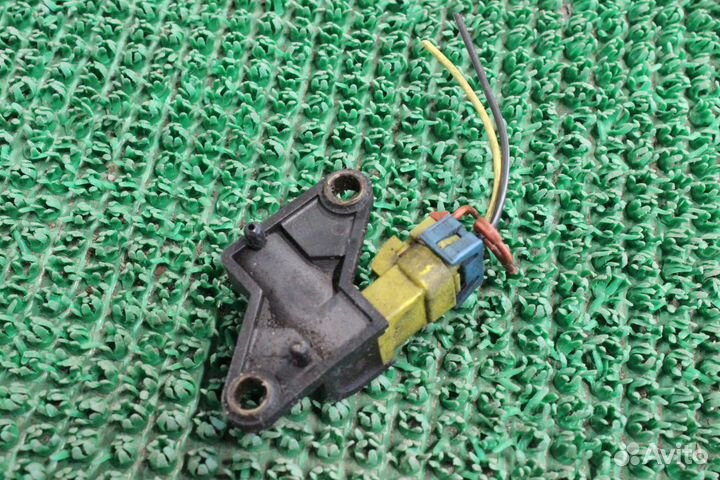 Датчик Air Bag Chevrolet Suburban GMT400