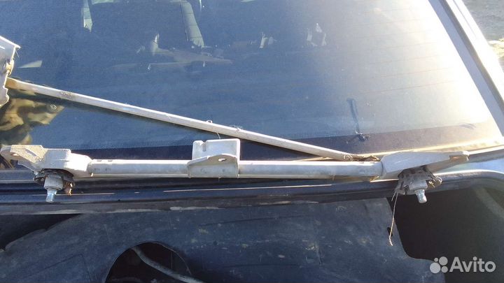 Трапеция дворников Мицубиси Лансер 9