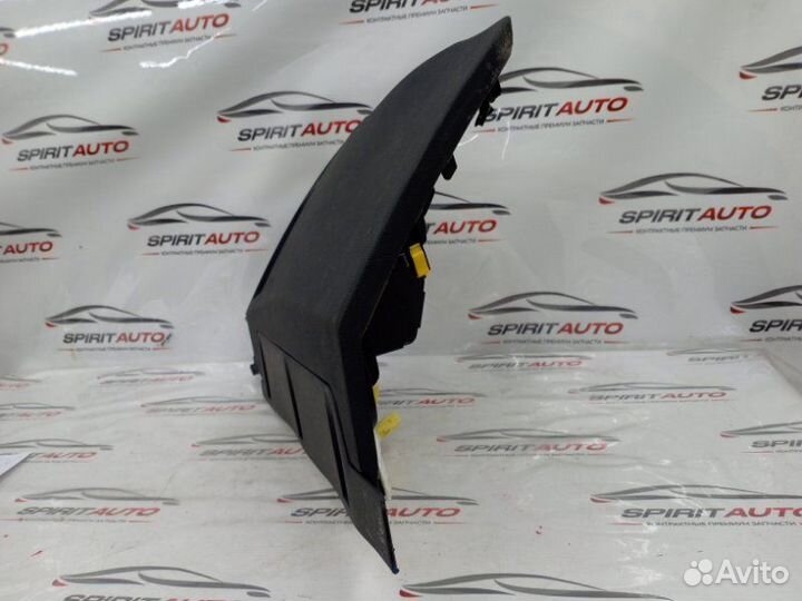 Подушка безопасности в колени Kia Quoris 1