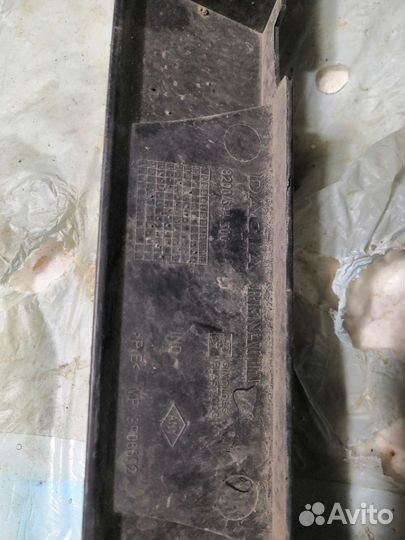 Диффузор радиатора Ларгус