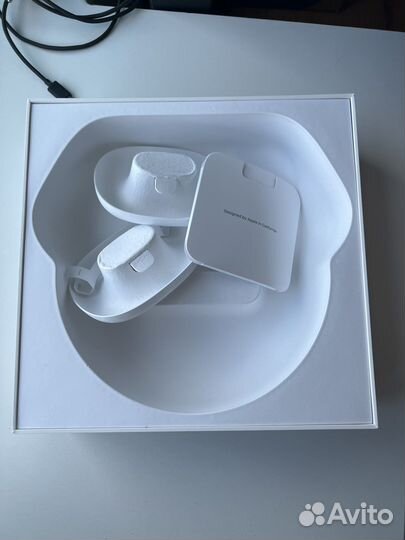 Коробка от Airpods max синих