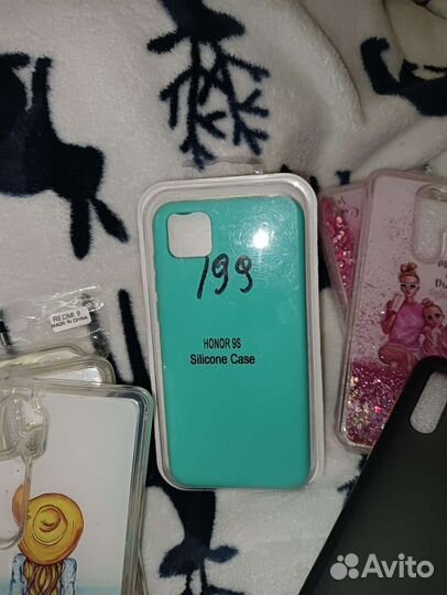 Чехлы на телефоны