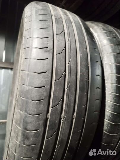 Continental ContiPremiumContact 2 215/65 R16 98H