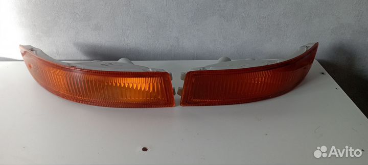 Повторитель поворота в бампер Toyota Corona 190