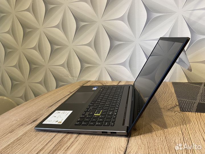 Ноутбук asus VivoBook S15 S533EA-DH51 Black