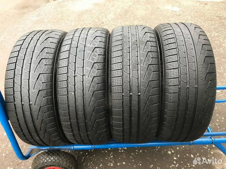 Pirelli Winter Sottozero 240 Serie II 225/45 R18