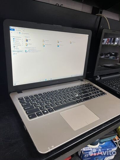 Ноутбук Asus R540Y