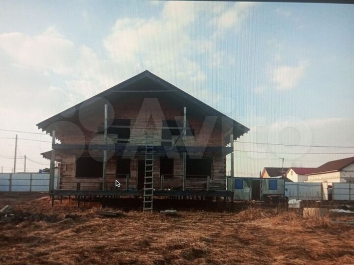 Дом 260 м² на участке 20 сот.