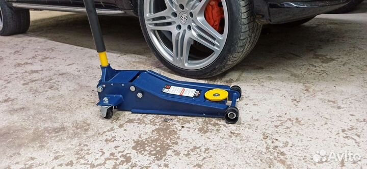 Домкрат низкопрофильный 75-505мм 3т Сервис Ключ