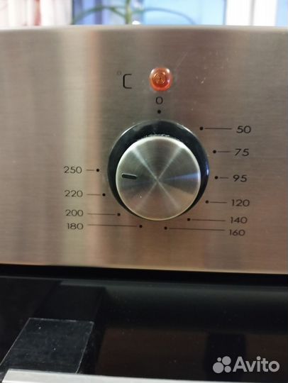 Духовой шкаф