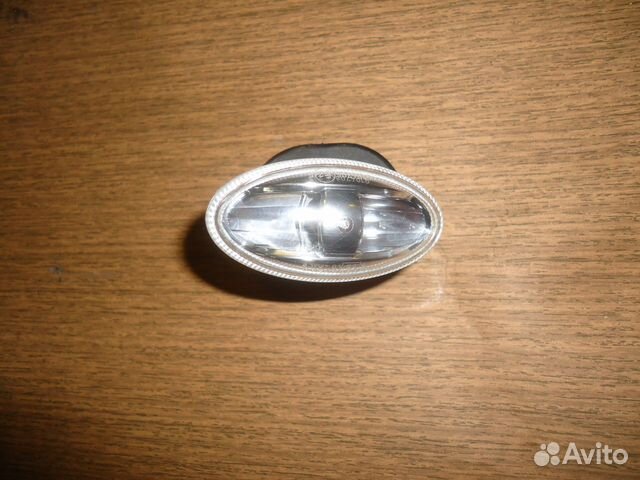 Повторитель правый Peugeot 1007