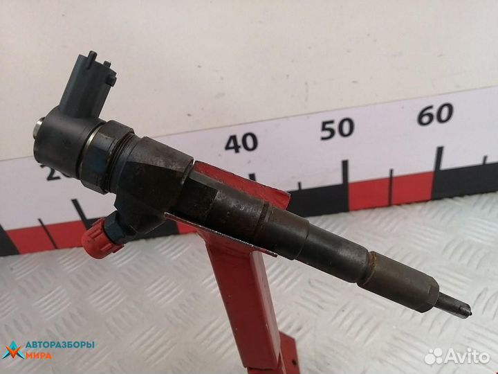 Форсунка Opel Vectra C рест. 2007 55198218