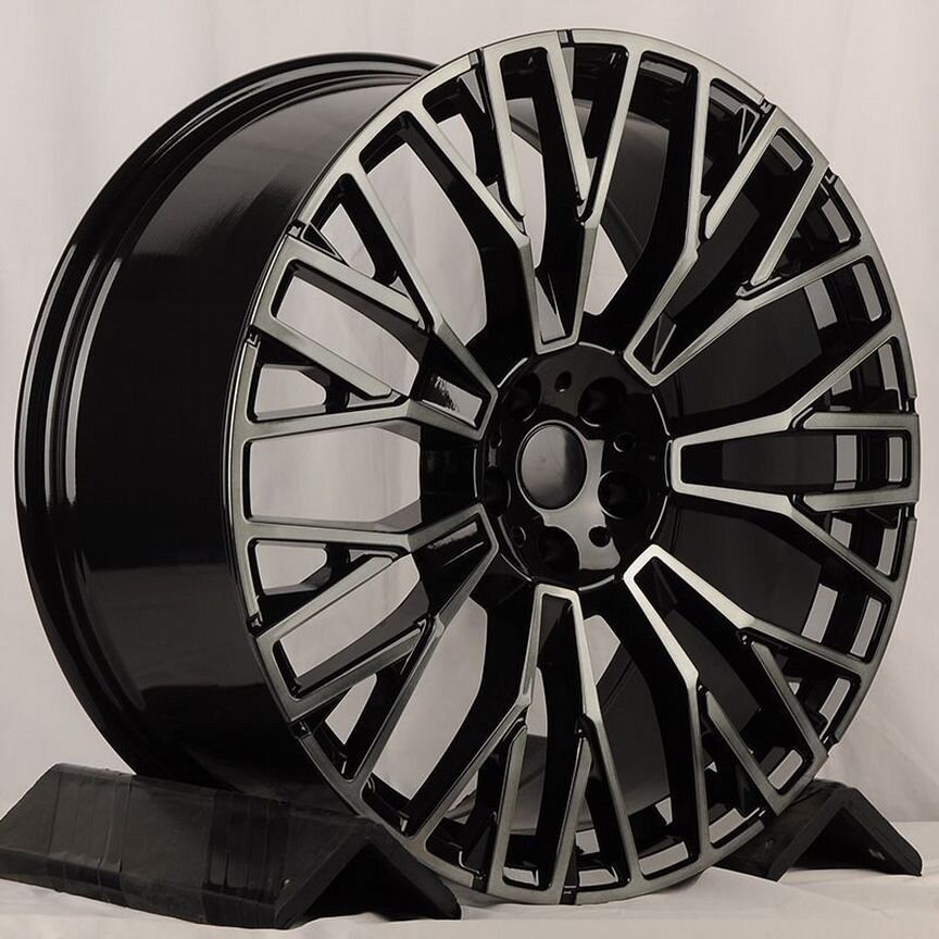 Литые диски Powcan 10.5×R22 5×112