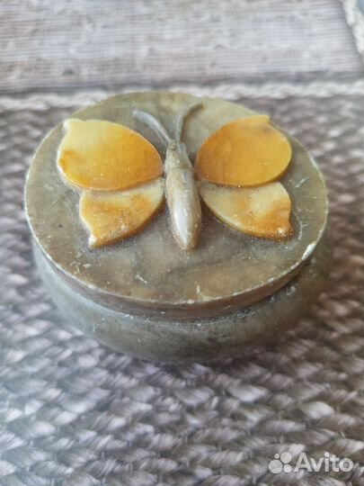 Шкатулка каменная