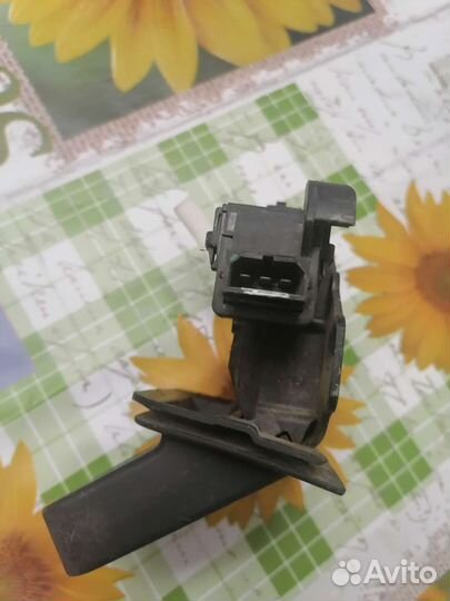 Замок крышки багажника Audi Q7 4l