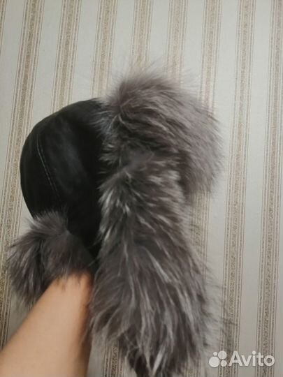 Шапка зимняя с чернобурой лисой