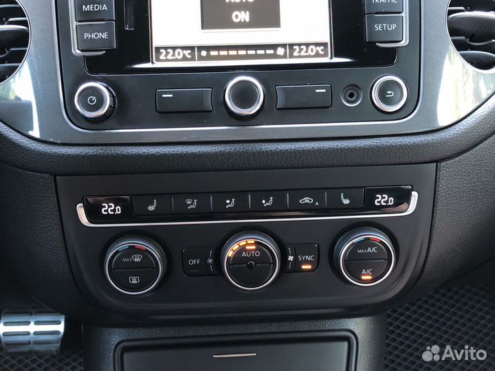 Volkswagen Tiguan 2.0 AT, 2012, 187 000 км