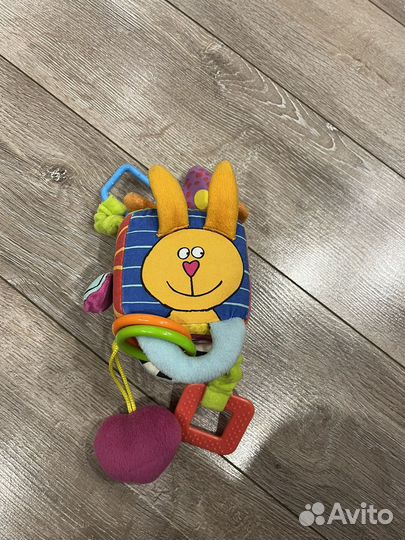 Игрушка жираф и развивающий куб