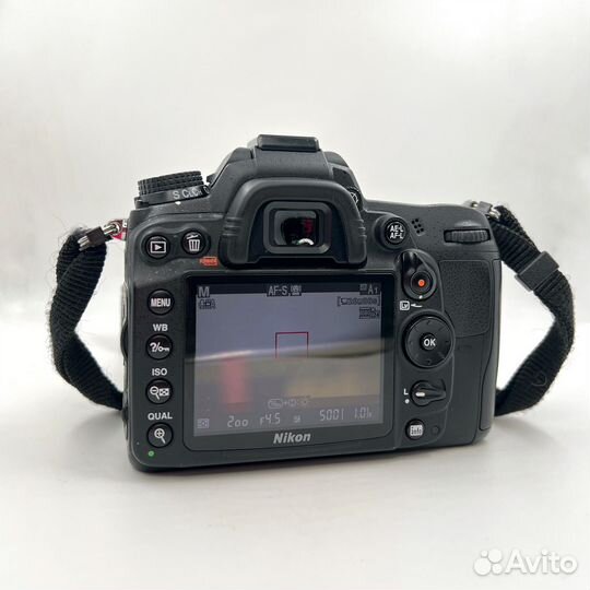 Nikon D7000 пробег 8к