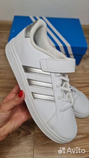 Кроссовки Adidas. 37 p. Оригинал