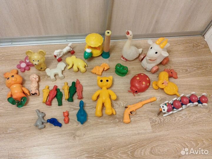 Пластмассовые советские игрушки