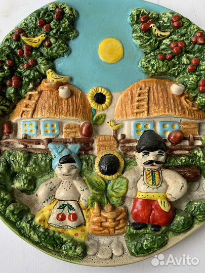 Тарелка-панно. Объёмное