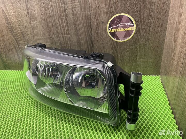 Фара передняя правая Sitrak C7H Самосвал