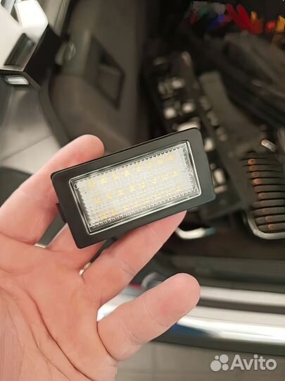 Подсветка номера на BMW 7-серии E38