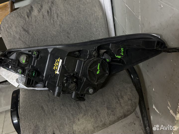 Фара правая kia sportage 4 галоген