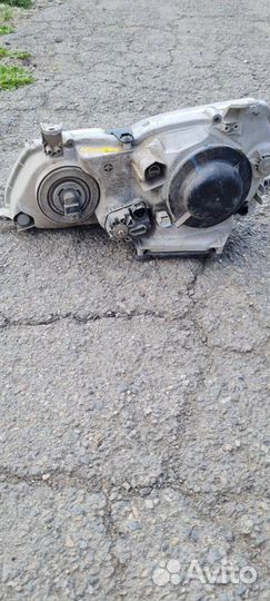 Фары Ксеноновые Toyota Gaia