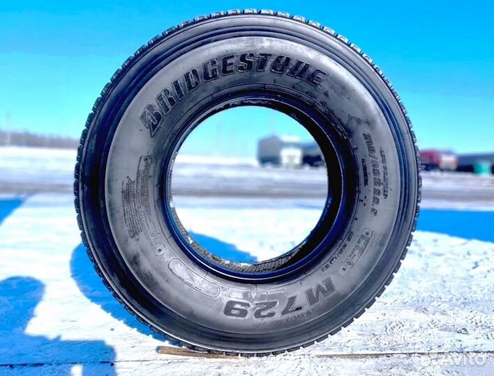 Bridgestone M729 315/111