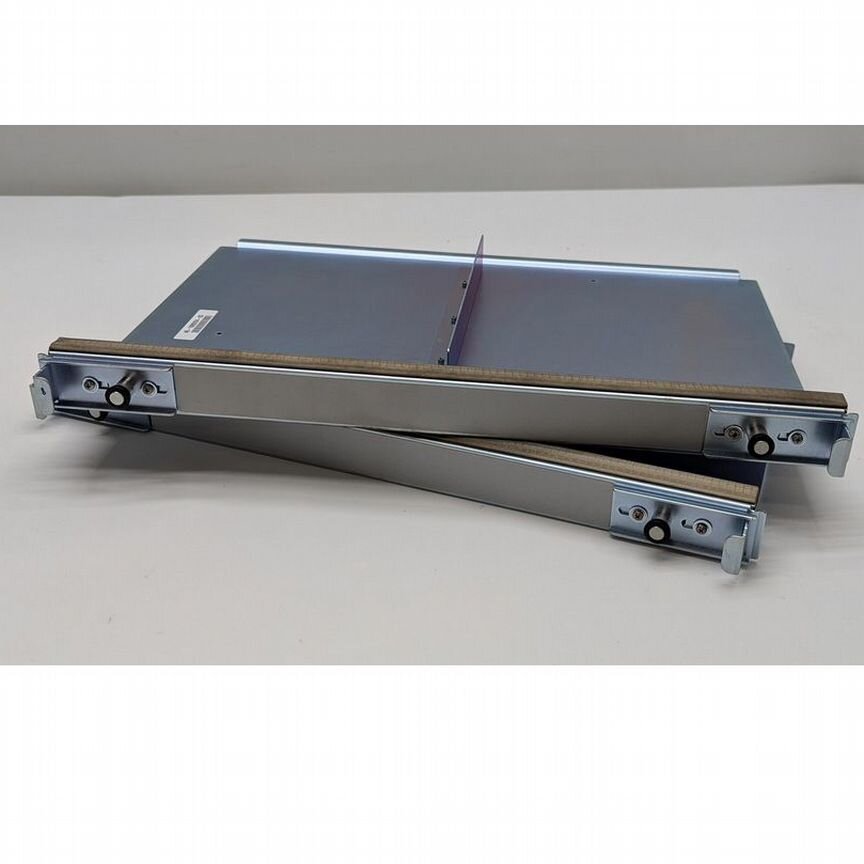 [49-1000294-05] Заглушка Brocade Dcx-8510