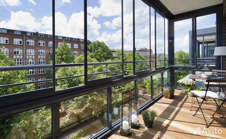 Остекление балконов под ключ