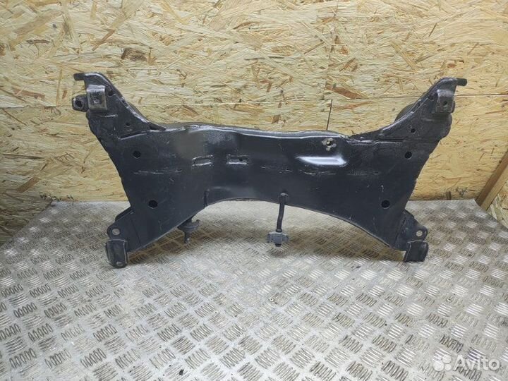 Подрамник Mitsubishi Outlander I 4G69