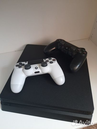 Sony PS4 slim 1tb