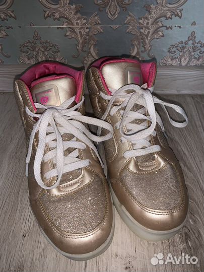 Кроссовки Skechers